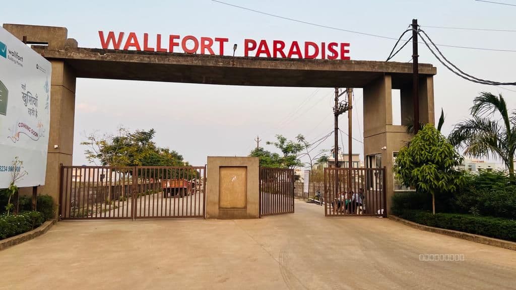 Wallfort Paradise — image 1